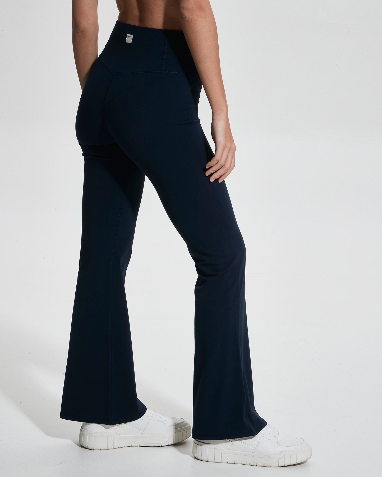 AptyBreath™ Flare Legging