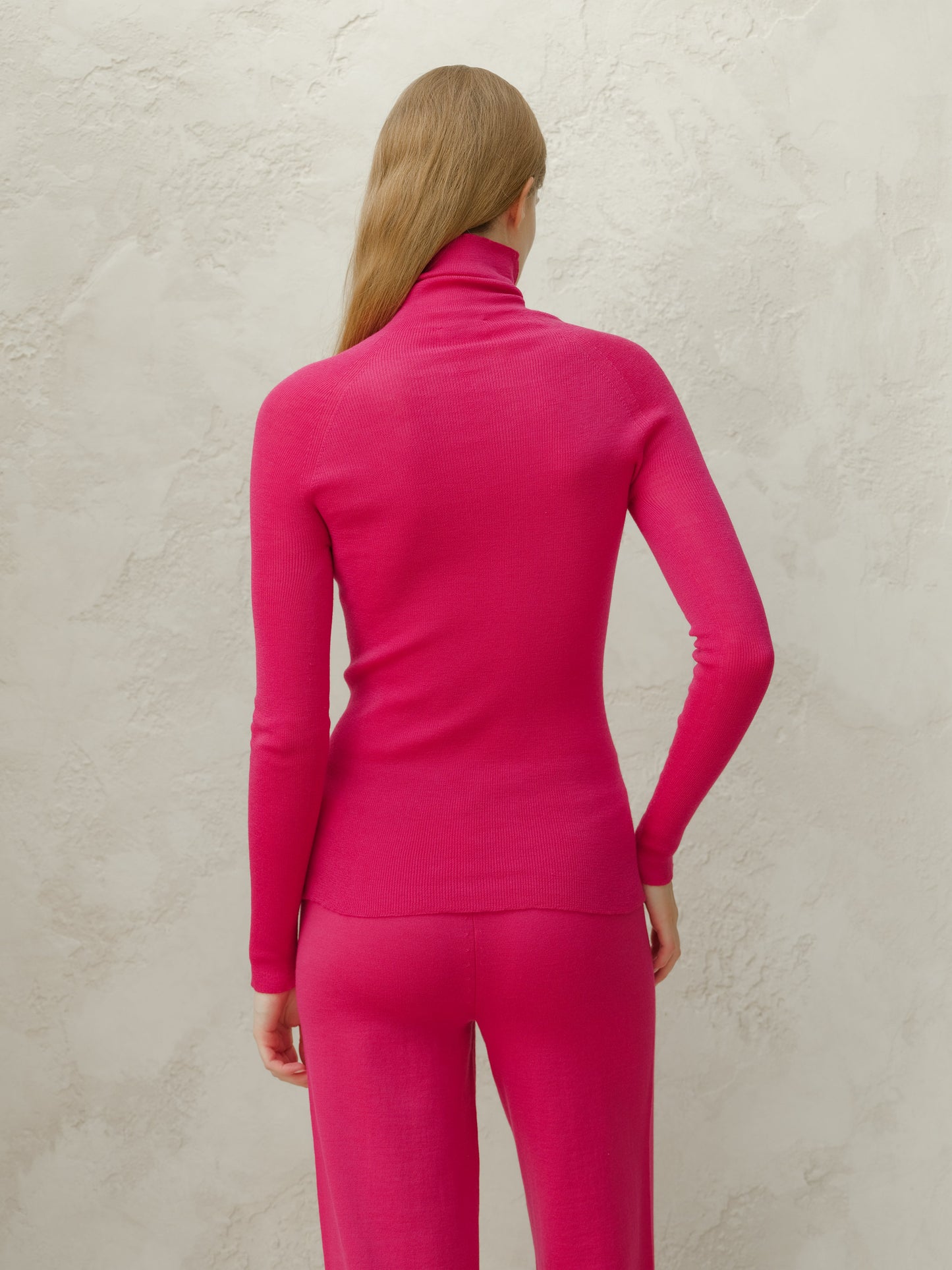 Extra Fine Merino Wool Ribbed Turtleneck (3D-Knit)