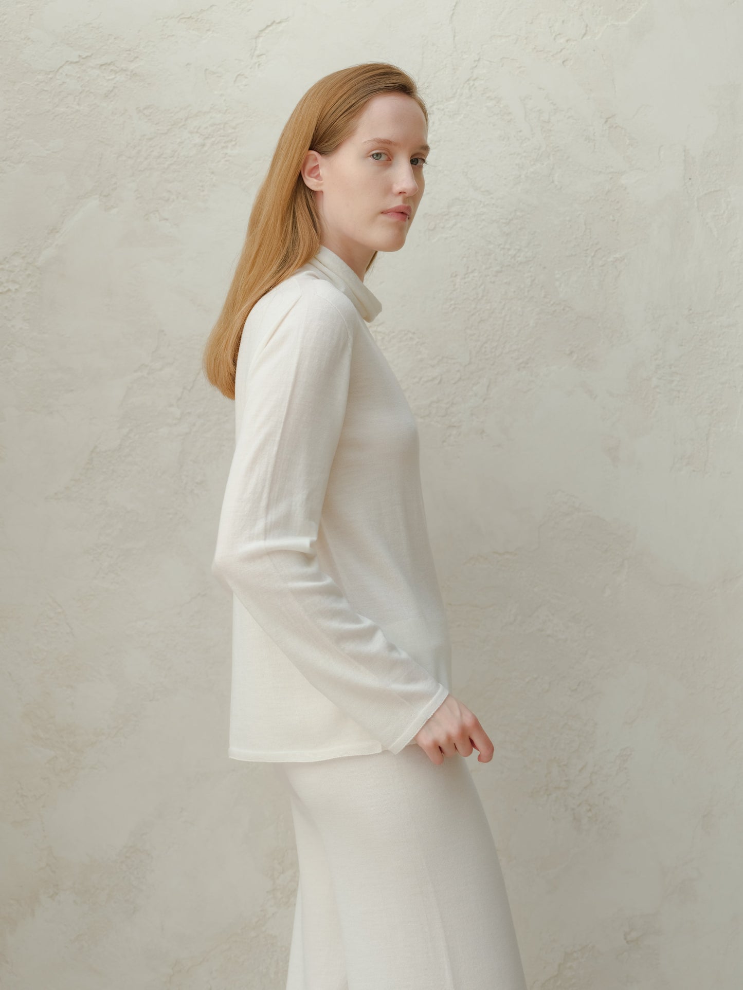 Extra Fine Merino Wool Relaxed Turtleneck (3D-Knit)