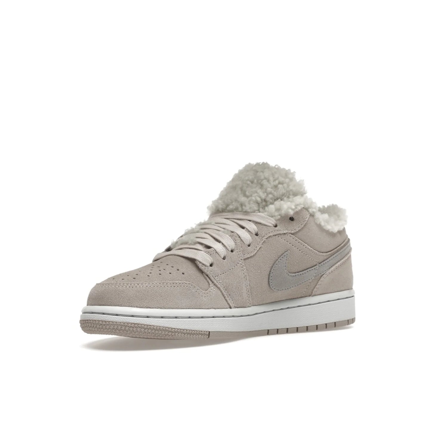 Jordan 1 Low SE Sherpa Fleece (Women's)