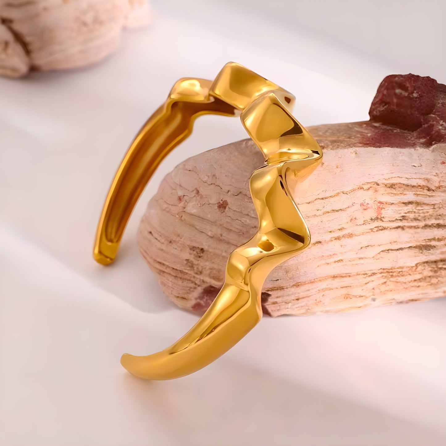 BEHI ROMANCE BRACELET