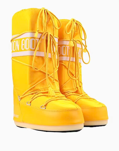 Moon Boot Yellow