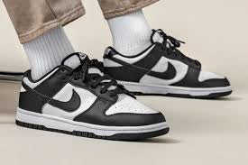 Nike Dunk Low Panda