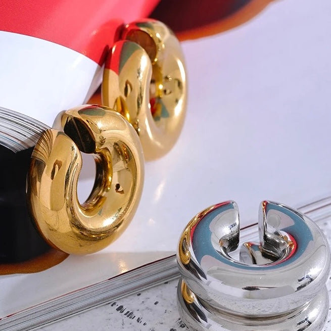 BEHI BARBIE EAR CUFF