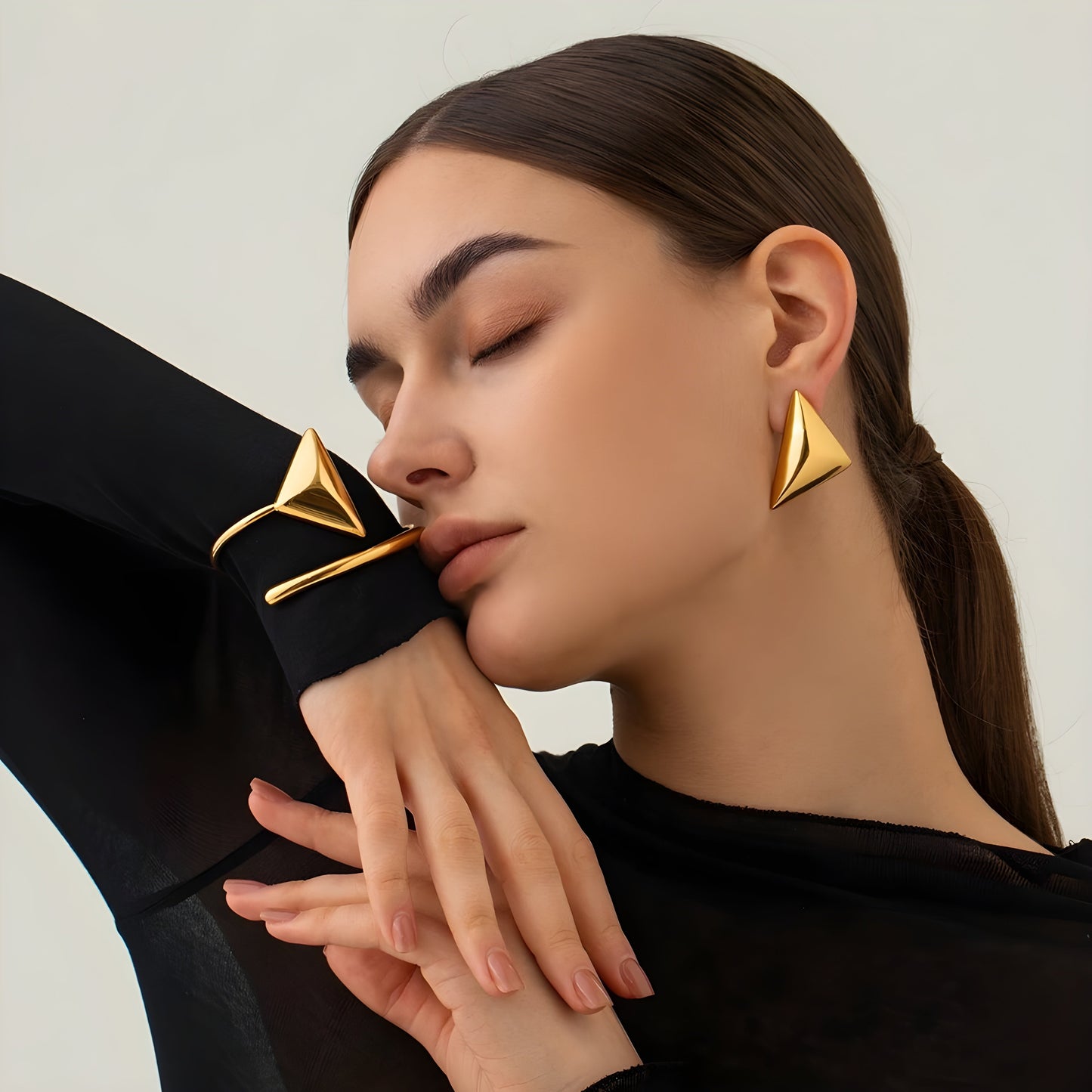 BEHI SANTOSH ca EARRINGS