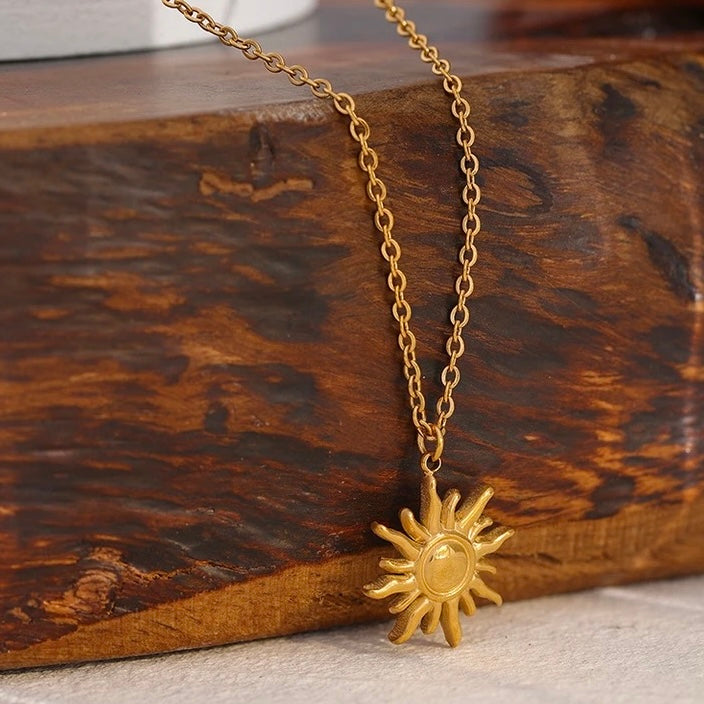 BEHI SUN NECKLACE