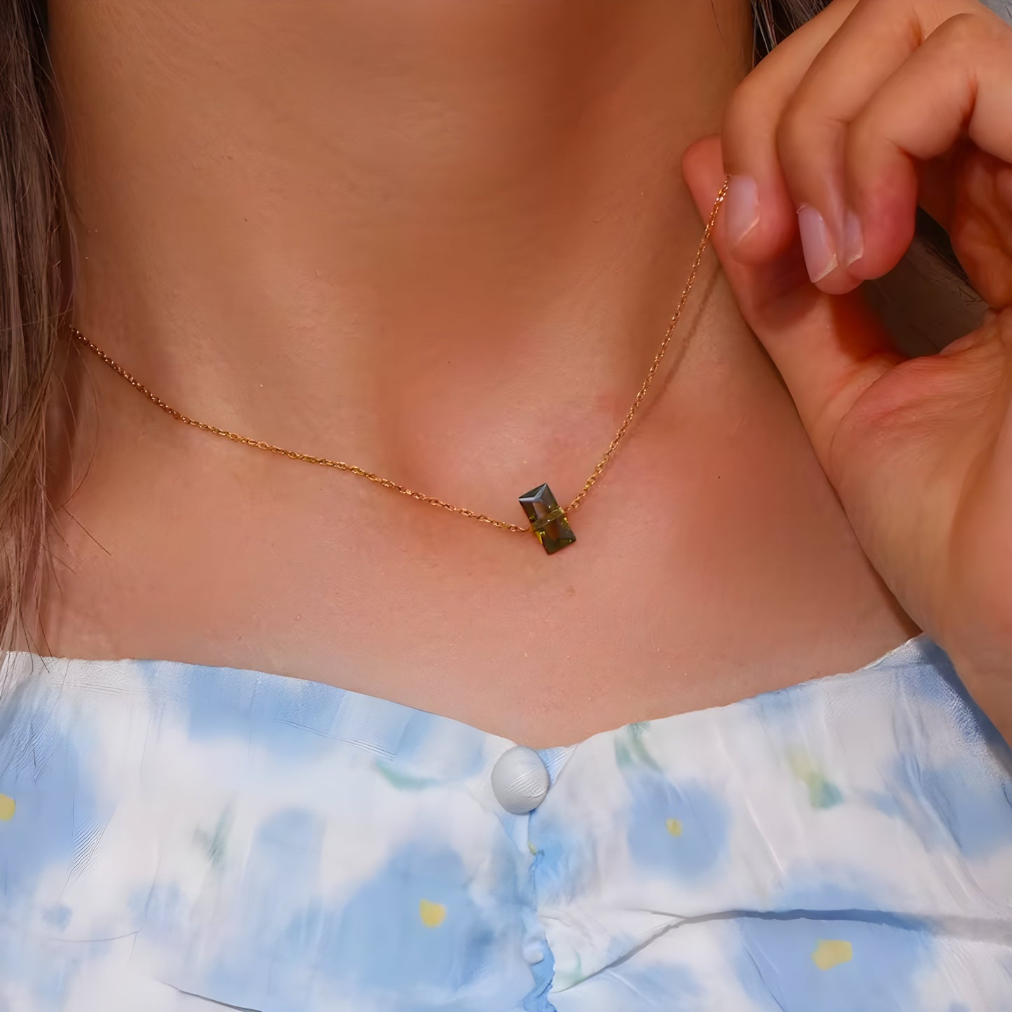 BEHI GLINKA NECKLACE