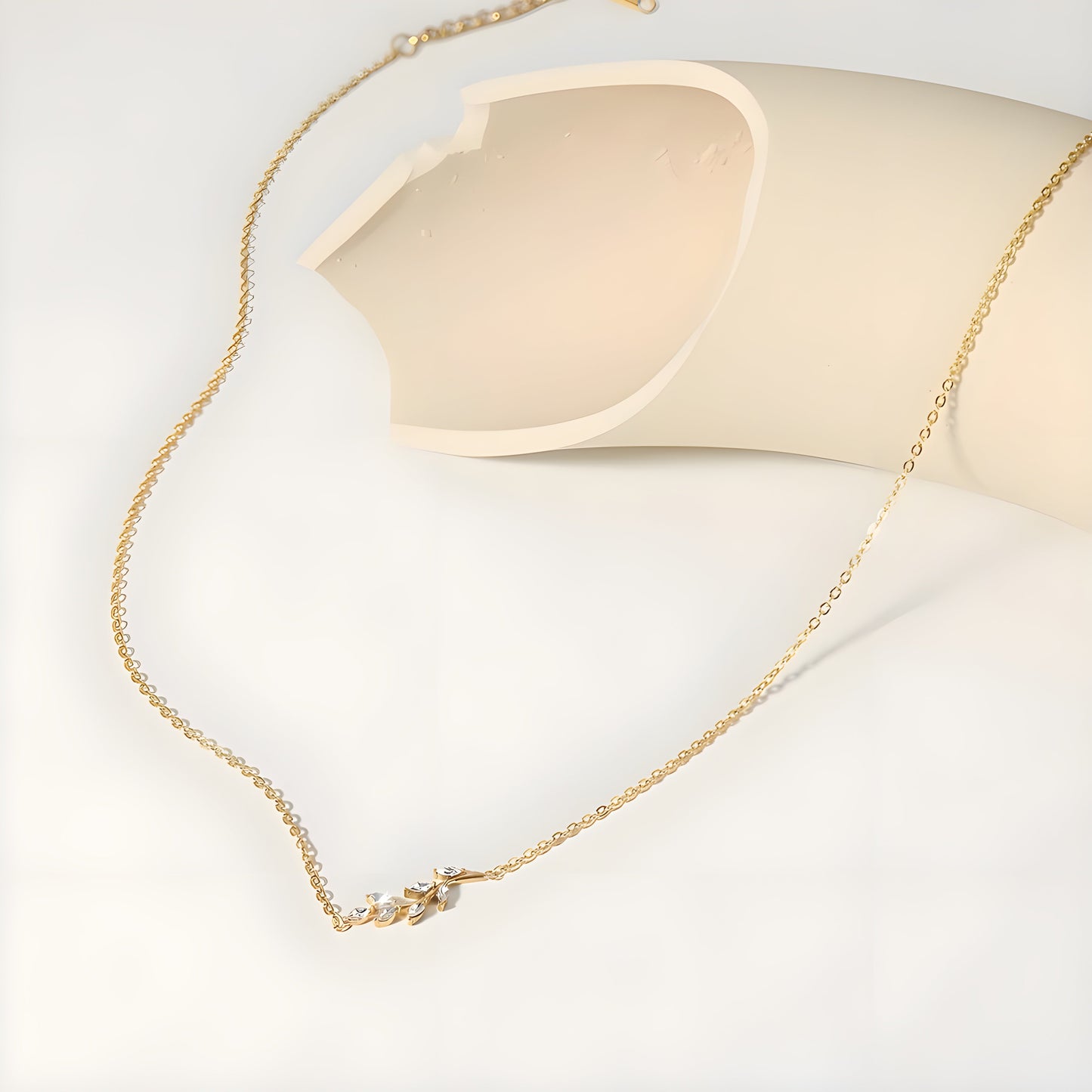 BEHI NANIKO NECKLACE