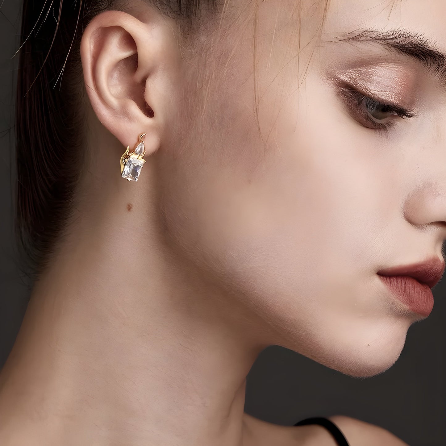 BEHI NIKOLA EARRINGS