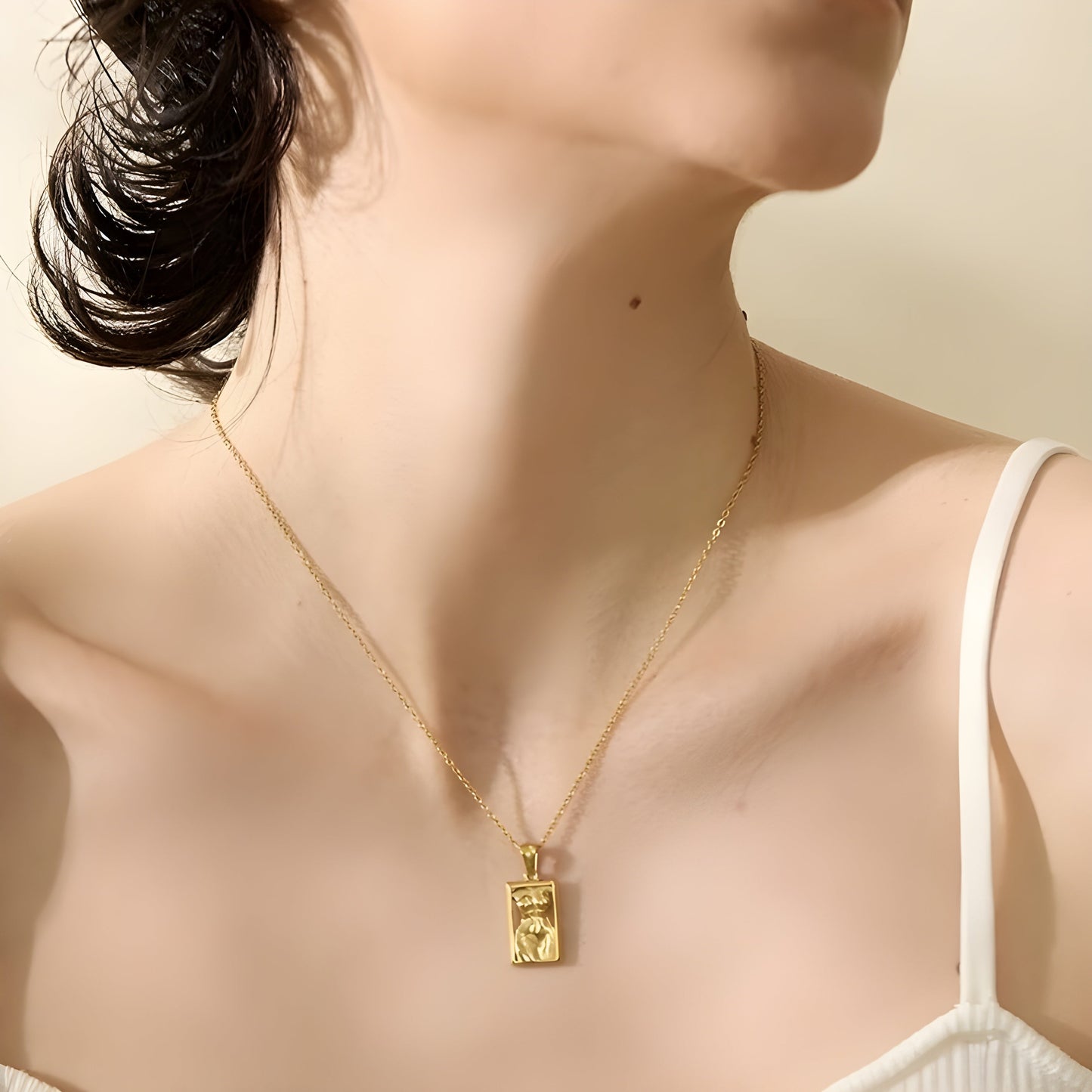 BEHI ROMANESQUE NECKLACE