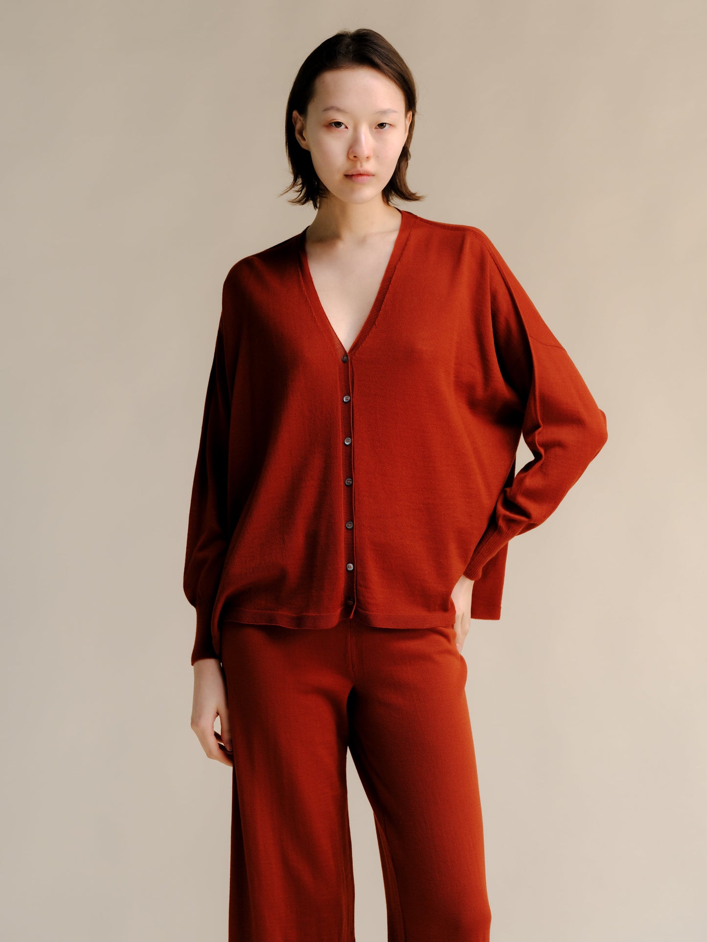 Extra Fine Merino Wool Oversized V-Neck Cardigan (3D-Knit)