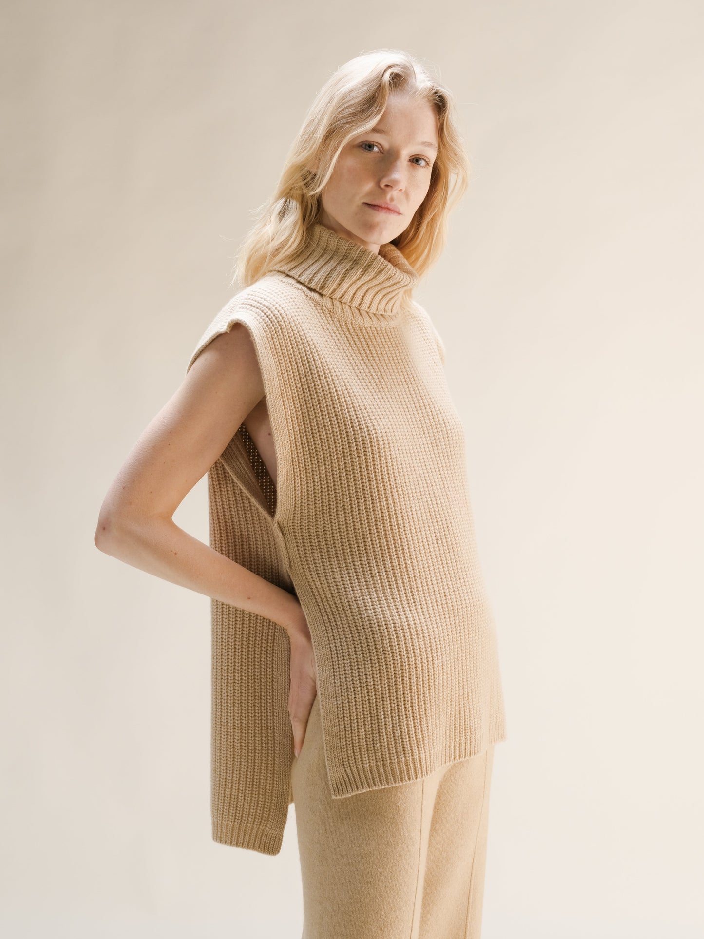 Cashmere Mix Sleeveless Turtle Neck Tunic