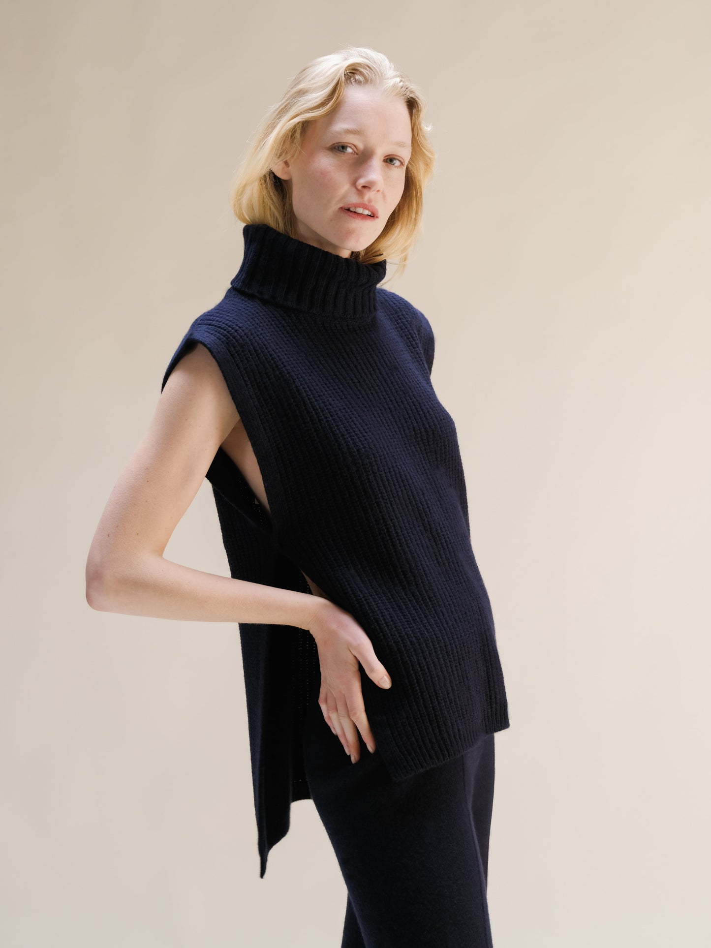 Cashmere Mix Sleeveless Turtle Neck Tunic