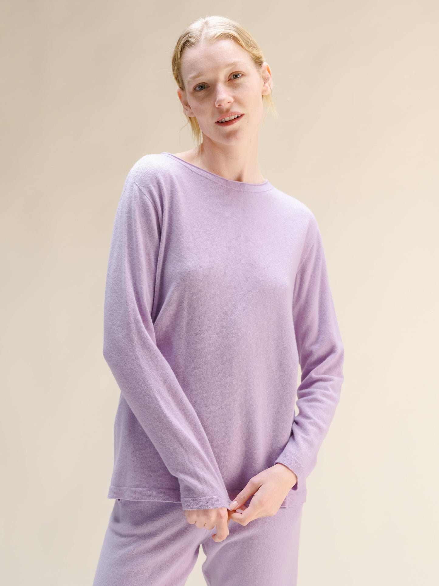 Cashmere Mix Crewneck with Curl Detail(3D-Knit)