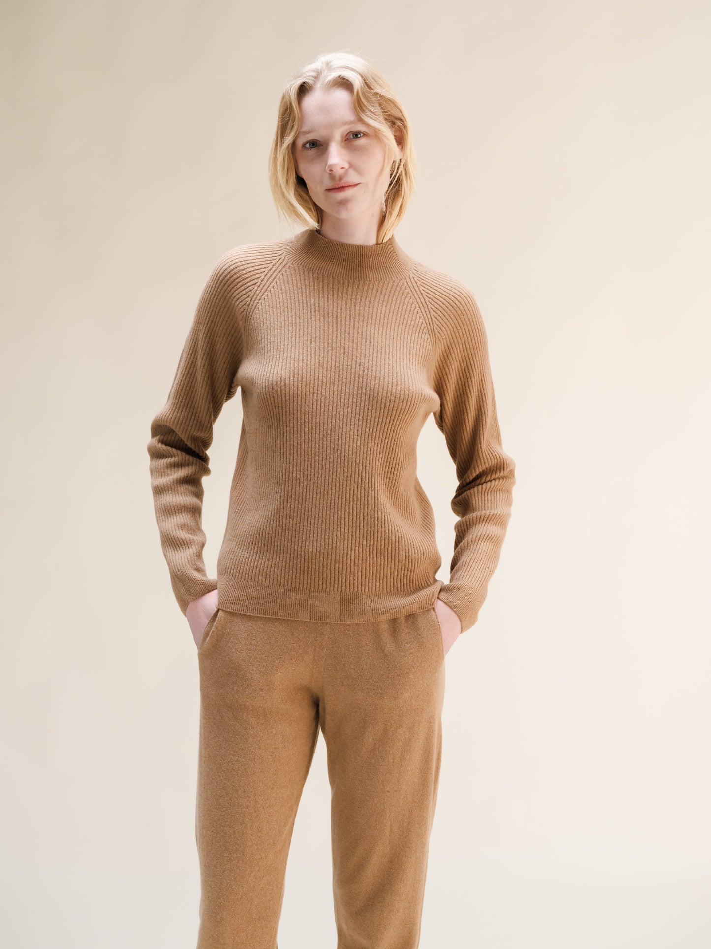 Cashmere Mix Ribbed Mock Neck Sweater (3D-Knit)