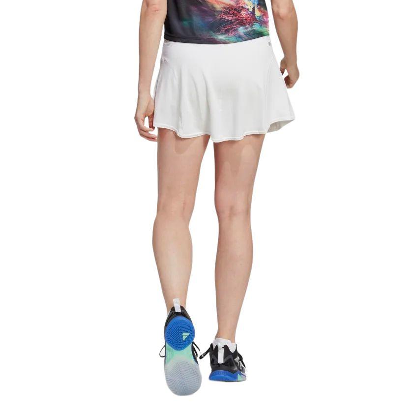 Gonna Match Donna White