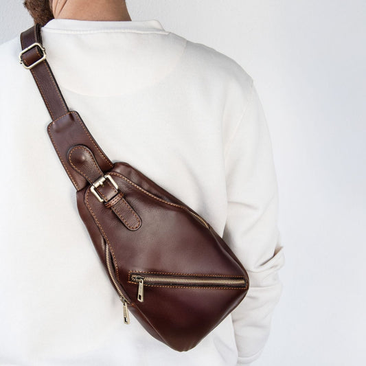 Kevin - Matte leather crossover bag | TL142423