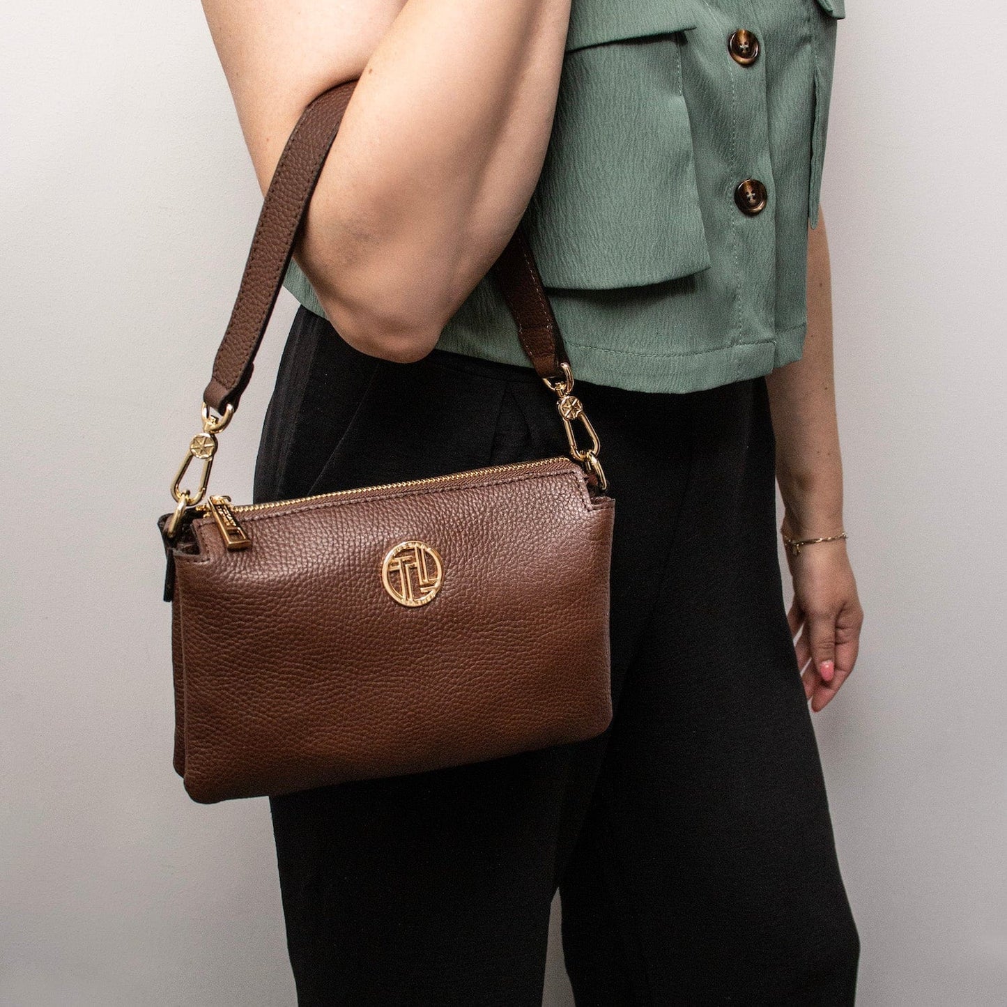 Sia - Soft Italian leather clutch | TL142479