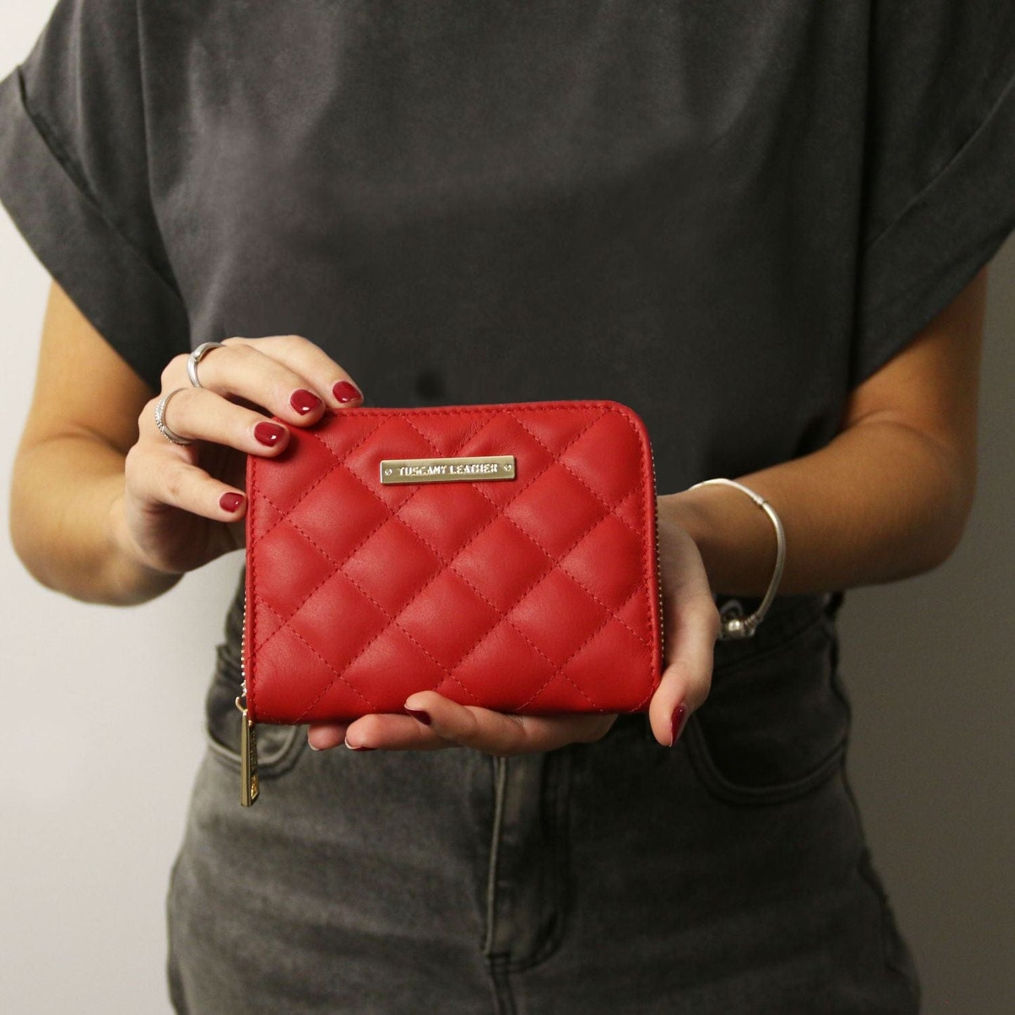 Teti - Exclusive zip around soft quilted leather wallet | TL142319